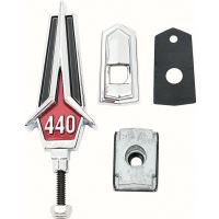1967 PLYMOUTH GTX 440 HOOD ORNAMENT ASSEMBLY